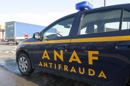 Ofiter <span style='background:#EDF514'>ANTIFRAUD</span>a din Prahova, arestat la domiciliu. Este acuzat ca a luat o spaga de 4.000 de euro