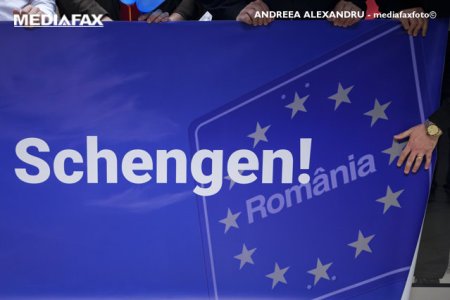 <span style='background:#EDF514'>ION CRISTOIU</span>, despre festivismul Air Schengen: Guvernantilor le-a reusit o chestie geniala. Sa faca un moment istoric dintr-un esec, sa arate ca si cum noi am fi intrat in Schengen cu totul