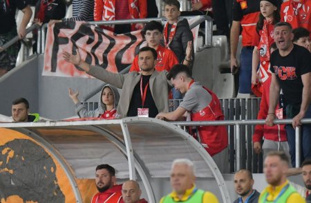 A plans in hohote langa Andrei Nicolescu! Fotoreporterul GSP a surprins imaginile durerii la Dinamo
