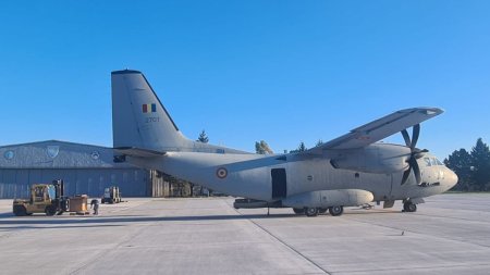 Incendiu urias intr-o padure de pin de langa Targu Ocna. Doua avioane militare intervin pentru a stinge flacarile