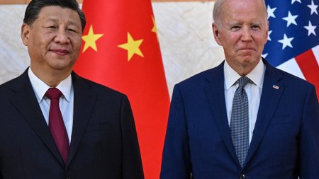 Joe Biden si Xi Jinping au vorbit aproape doua ore la telefon despre gestionarea tensiunilor. Au fost diferente de opinii