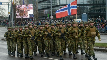 <span style='background:#EDF514'>NORVEGIA</span> planuieste sa recruteze mii de soldati suplimentari: Trebuie sa avem suficienti oameni la momentul potrivit
