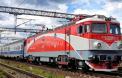 Un tren a <span style='background:#EDF514'>SPULBERAT</span> doua persoane in Azuga. Una dintre victime e o fetita de 7 ani, mecanicul de locomotiva a suferit un atac de panica