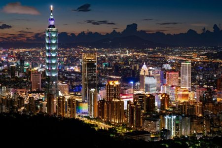 Cutremur de 7,2 grade in Taiwan, cel mai puternic din ultimii 25 de ani. Productia in fabricile de semiconductori pentru care este faimos a fost oprita. <span style='background:#EDF514'>BILANT</span>ul pana la aceasta ora