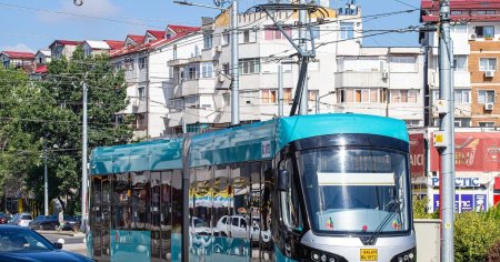 Astra <span style='background:#EDF514'>VAGOANE</span> Calatori si Siemens Mobility extind parteneriatul de productie a tramvaielor in Romania