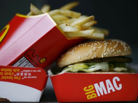 Premier Restaurants Romania, operatorul restaurantelor McDonald's, a depasit in februarie pragul de 6.000 de angajati, dupa extinderea retelei. 
