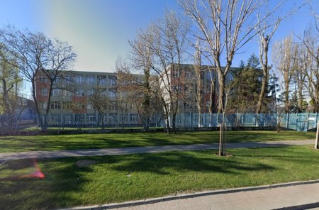 Un elev a fost atacat cu cutitul in curtea Colegiului Tehnic Iuliu Maniu din Sectorul 6