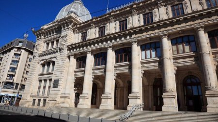 Angajatii din muzeele si bibliotecile din Romania vor intra in greva <span style='background:#EDF514'>JAPONEZA</span> | Salariatii cer alocarea unui buget de 0.9 din PIB catre sectorul cultural
