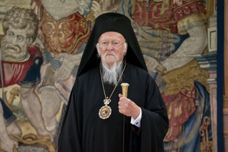 Patriarhul Bartolomeu doreste o data comuna pentru sarbatorirea Pastelui ortodox si cel <span style='background:#EDF514'>CATOLIC</span>