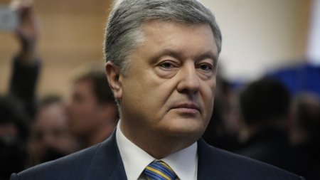 Petro Po<span style='background:#EDF514'>ROSE</span>nko, predecesorului lui Zelenski, vrea sa fie din nou presedintele Ucrainei. Ce va face daca tara sa intra in UE