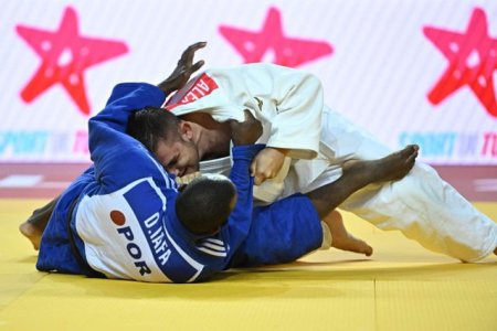 Alexandru <span style='background:#EDF514'>BOLOGA</span>, aur la primul Grand Prix de judo al anului si calificare la Paris 2024