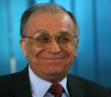 Procurorul general ii cere lui Iohannis aviz pentru urmarirea penala a lui Ion Iliescu in dosarul <span style='background:#EDF514'>MINERI</span>adei