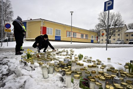 Detalii din ancheta privind atacul de la scoala din Finlanda. Elevul de 12 ani si-a impuscat colegii pe motiv ca era hartuit