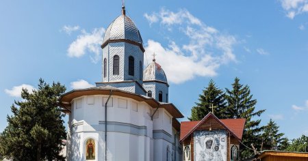 Povestea tumultuoasa a bisericii Mavromol, <span style='background:#EDF514'>STANCA</span> Neagra din centrul celui mai mare oras de la Dunarea de Jos