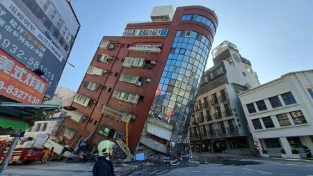 Cele 18 persoane date disparute in urma cutremurului din Taiwan, in continuare de negasit. Zeci de replici au zguduit zona