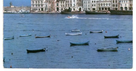 Cum au fost realizate decorurile din filmul Toate panzele sus: Am inceput cu Pireu, peste Pireu am pus Port-Said, peste Port-Said un port la Marea Rosie VIDEO