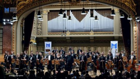 <span style='background:#EDF514'>ORCHEST</span>ra Concerto, dirijata de Leo Hussain, deschide pe 6 aprilie Festivalul CHEI al  UNMB la Ateneul Roman din Bucuresti