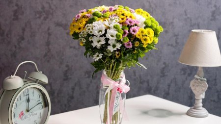 Metode pentru a pastra florile proaspete in vaza mai mult timp