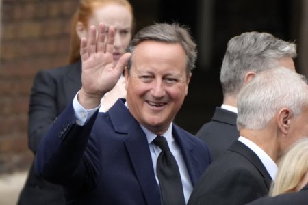 Ministrul britanic de Externe, David Cameron, merge in SUA ca sa obtina ajutor pentru Ucraina