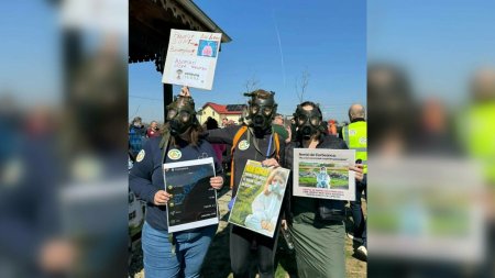 Cetatenii din Corbeanca protesteaza din nou, sambata. Organizatorii sustin ca arderile ilegale de deseuri nu au fost oprite