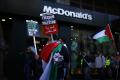 McDonald's rascumpara restaurantele din Israel, dupa ce au fost boicotate pentru ca ofereau mese gratuite soldatilor israelieni