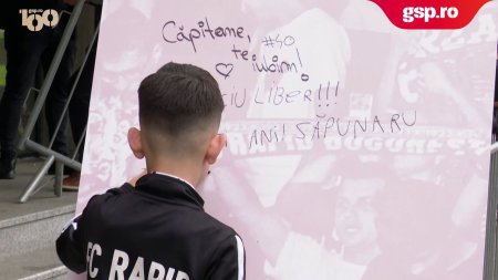 Rapid - CFR Cluj. Fanii gazdelor au scris mesaje de incurajare pe o tabla aflata in afara arenei din Giulesti. Sustinere neconditionata pentru liderul Bocciu