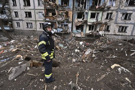 Razboiul din Ucraina, ziua 773. Sase morti si 10 raniti in atacul rusesc asupra Harkovului, potrivit autoritatilor / Ucraina primeste b<span style='background:#EDF514'>LINDA</span>te din Lituania / Medvedev da vina pe Macron si pe alti lideri NATO pentru atacul de la Crocus