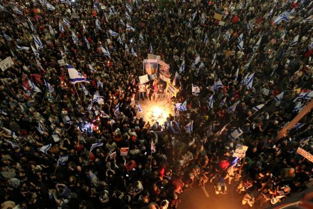 Protest cu zeci de mii de oameni in Israel impotriva lui Netanyahu, la sase luni de razboi