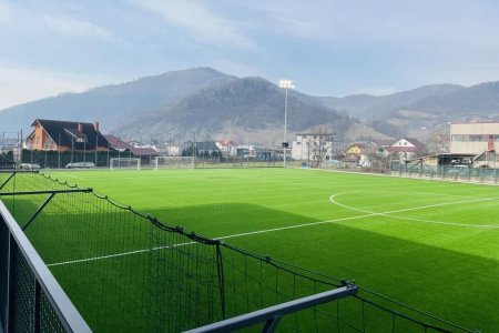 Inaugurarea stadionului de peste 3 milioane de euro va avea loc curand » Imagini spectaculoase cu noul <span style='background:#EDF514'>COMPLEX SPORTIV</span> din Romania
