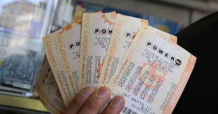 Un jucator la loteria Powerball a castigat un <span style='background:#EDF514'>JACKPOT</span> de 1,3 miliarde de dolari