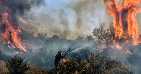 MAE a emis o atentionare de calatorie in Grecia: Risc foarte mare de incendii forestiere