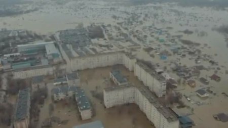 Peste 10.400 de locuinte au fost inundate in Rusia