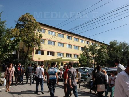 Universitatea Babes-Bolyai din Cluj-Napoca a castigat un proiect european de 6,4 mil. lei pentru dotarea caminelor studentesti cu <span style='background:#EDF514'>PANOURI</span> fotovoltaice