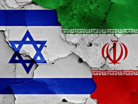 Surse: Israelul ameninta ca va lovi instalatiile nucleare iraniene daca este atacat de Iran