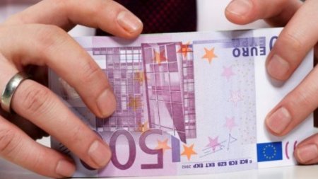 Curs valutar BNR, 9 aprilie 2024 | <span style='background:#EDF514'>LEUL</span> scade in raport cu euro