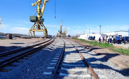 A fost finalizata extinderea caii ferate cu e<span style='background:#EDF514'>CARTA</span>ment larg intre Portul Galati si granita cu Ucraina