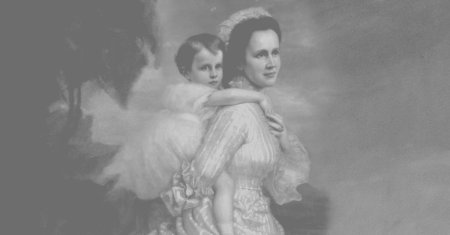<span style='background:#EDF514'>DESTINUL</span> tragic al unicului copil al Regelui Carol I si al Reginei Elisabeta. A murit la varsta de 4 ani