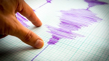 Judetul din Romania in care au fost peste 80% din <span style='background:#EDF514'>CUTREMURE</span>, in 2023. Nu este Vrancea