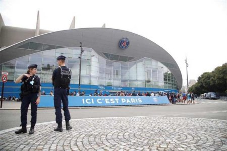 Politia <span style='background:#EDF514'>FRANCEZA</span> intareste securitatea pe stadionul PSG dupa amenintarile Statului Islamic