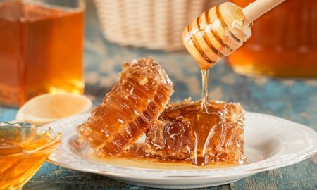 Asociatia Europeana de Apicultura vrea sa creasca constientizarea beneficiilor mierii in randul europarlamentarilor