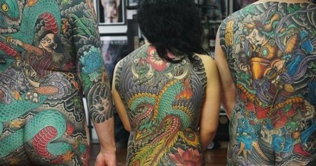 Tatuaje traditionale japoneze, Irezumi, la Timisoara. Vine un maestru italian care a studiat 20 de ani in <span style='background:#EDF514'>JAPONIA</span>