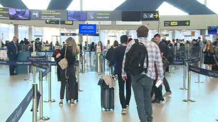Cetateni straini prinsi pe aeroporturile din Romania in timp ce incercau sa intre in Schengen cu acte <span style='background:#EDF514'>FALSE</span>