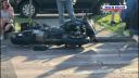 Doi tineri motociclisti au ajuns la spital, dupa ce o masina i-a izbit din plin, in Craiova