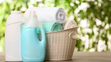 Cum recunosti detergentul de rufe contrafacut. Indiciile carora sa le acorzi atentie cand cumperi detergenti din magazin