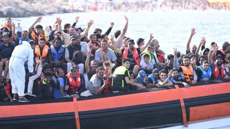 Reguli mai dure pentru migranti: dupa opt ani de impas Parlamentul European a adoptat Pactul privind migratia si azilul