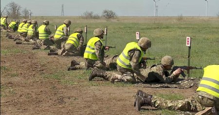 Mobilizarea rezervistilor Armatei Romane. Am tras cu arma, mi-am reamintit, ar trebui introdus serviciul militar obligatoriu!