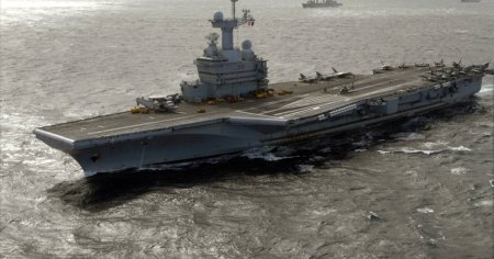 Franta se pregateste pentru un razboi naval impotriva cuiva care vrea sa ne distruga