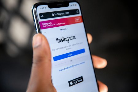 Instagram va blura imaginile care contin nuditate in mesajele directe trimise de utilizatori, in incercarea de a proteja adolescentii