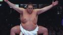<span style='background:#EDF514'>CAMPIONUL</span> de sumo Akebono Taro a murit la varsta de 54 de ani