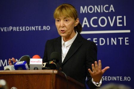 Monica Macovei, condamnata la sase luni de inchisoare cu suspendare pentru accidentul de la Mangalia. A lovit un motociclist cu masina